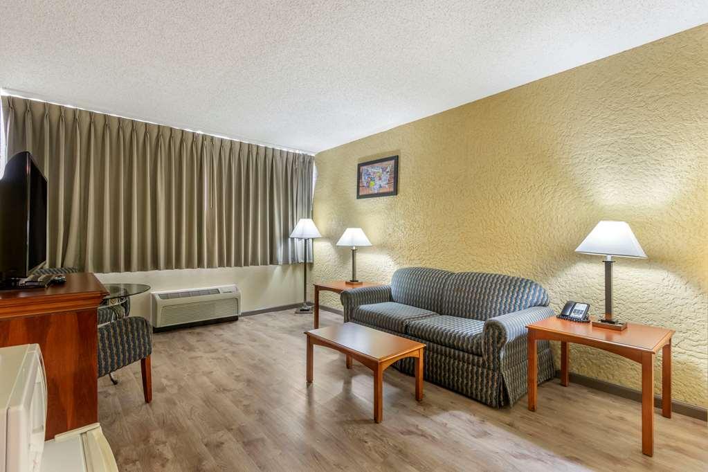 Econo Lodge Broken Arrow-Tulsa חדר תמונה